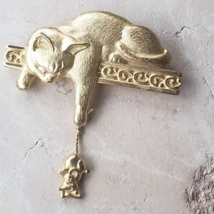 JJ cat catching mouse brooch.